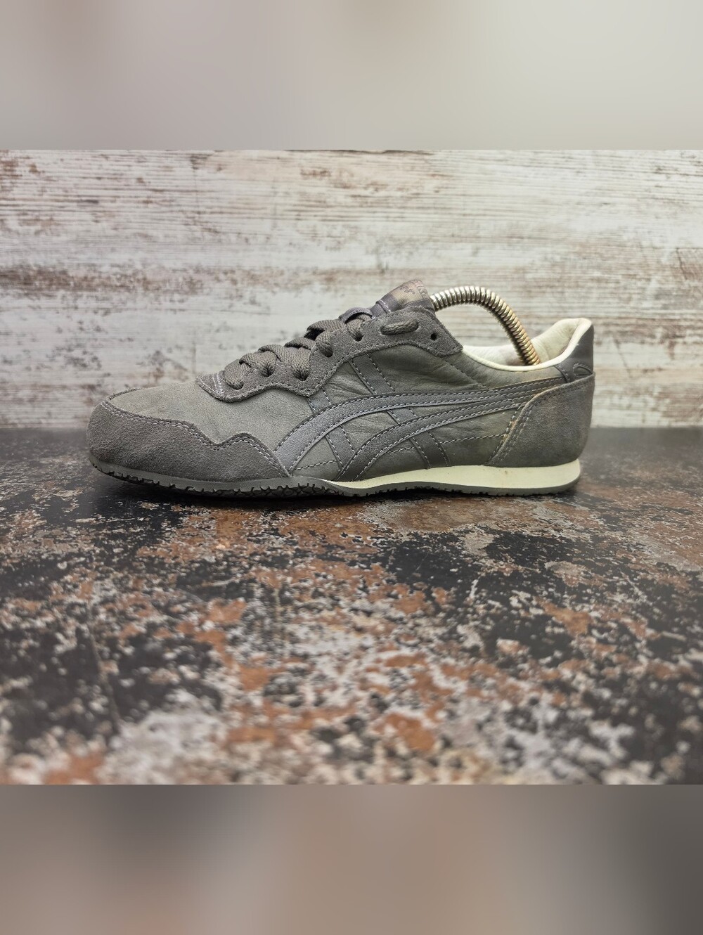 Mens Onitsuka Tiger Serrano Athletic Shoes Sz 6 39 1183A058 Olive Suede